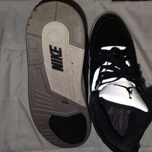 Jordan Tinker Retros 3's